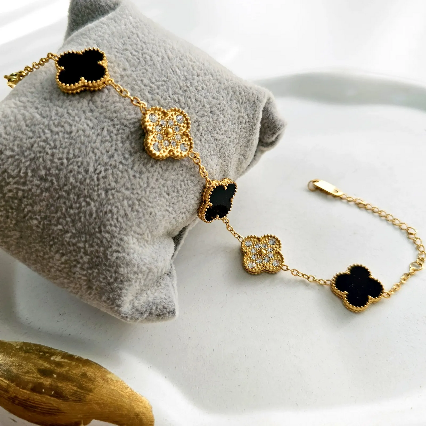 Salty Clover Bracelet V2